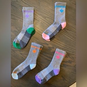 NWOT 4 pairs Bombas Cotton Blend Calf Crew Socks Women’s Large